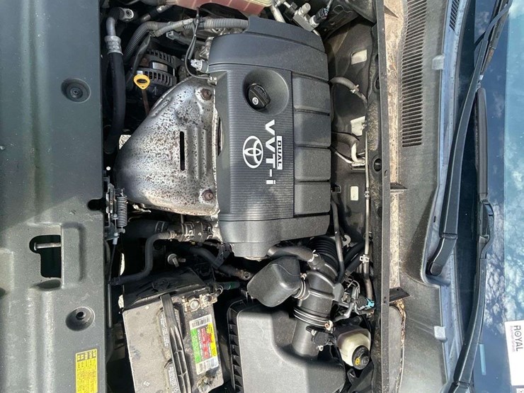2011-toyota-rav4-image-7