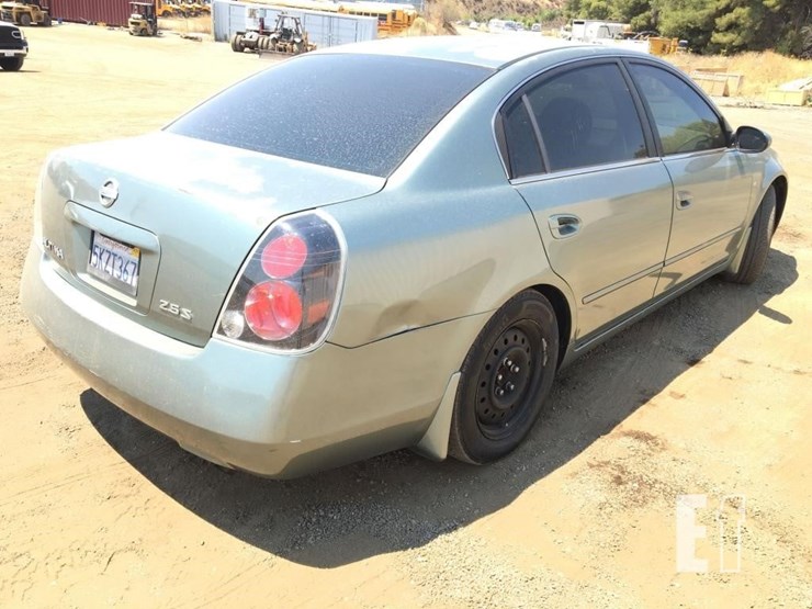 2005-nissan-altima-2.5s-image-3