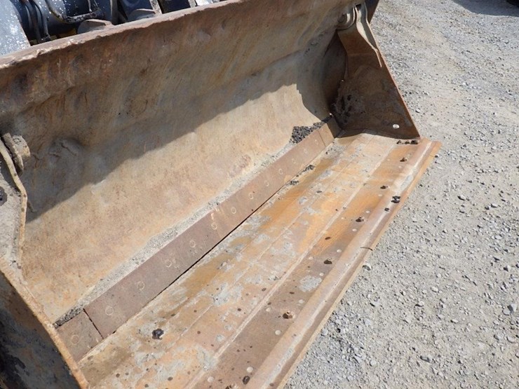 2006-deere-710g-image-11