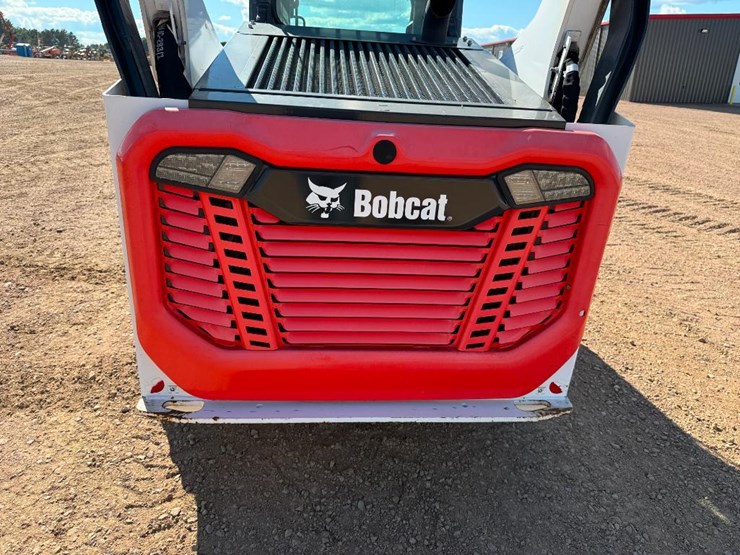 2020-bobcat-s76-image-23