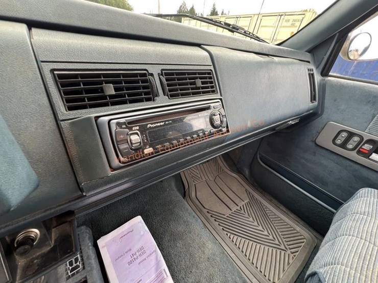 1990-chevrolet-k2500-image-26