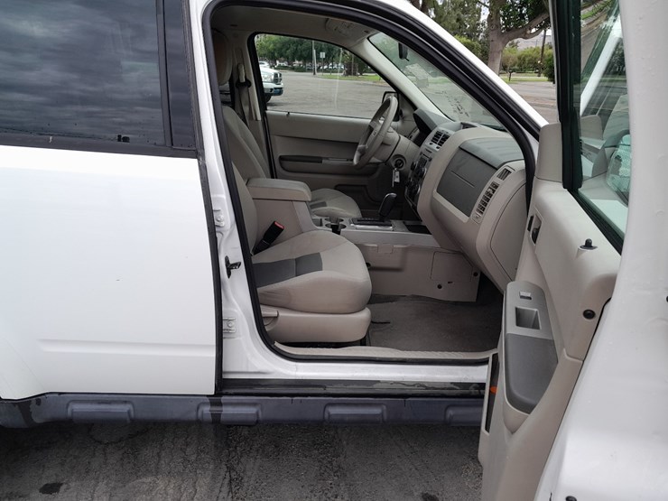 2008-ford-escape-image-5