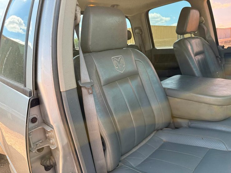 2007-dodge-ram-3500-image-35