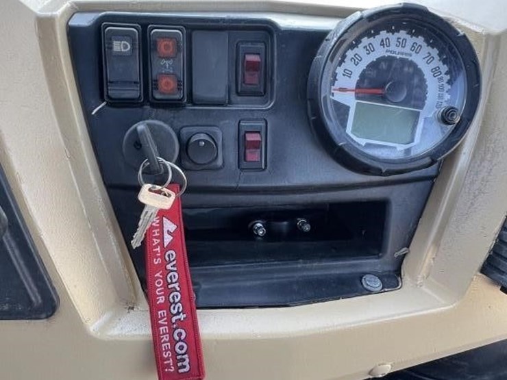 2013-polaris-ranger-image-15
