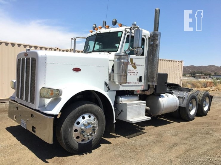 2013-peterbilt-388-image-1