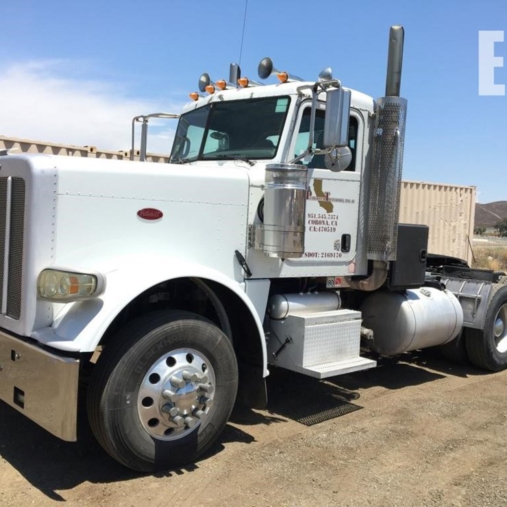 2013 PETERBILT 388