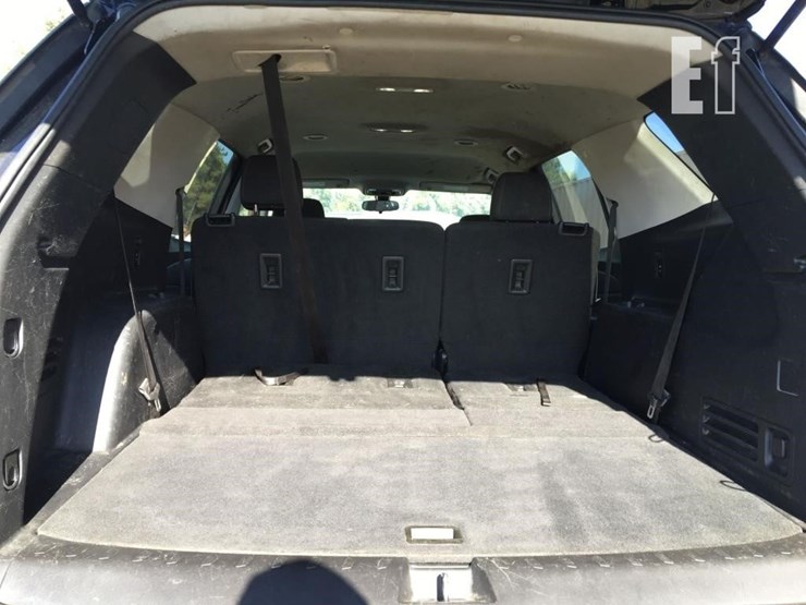 2021-chevrolet-traverse-ls-image-13