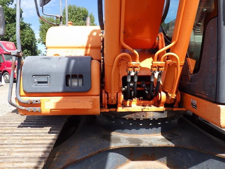 2012-doosan-dx255-lc-3-image-14