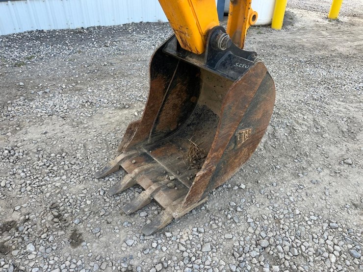 2022-jcb-3cx-image-18