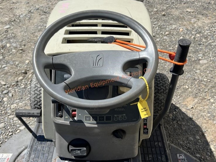 white-by-mtd-42"-16hp-riding-mower-image-10