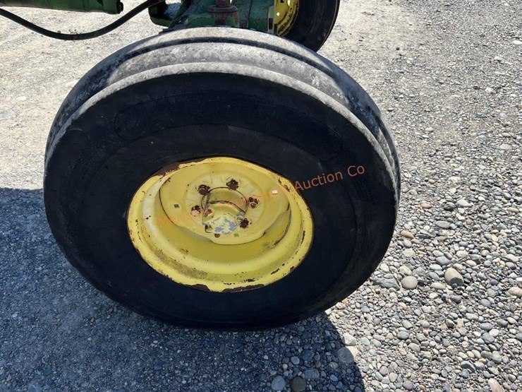 john-deere-2940-image-11