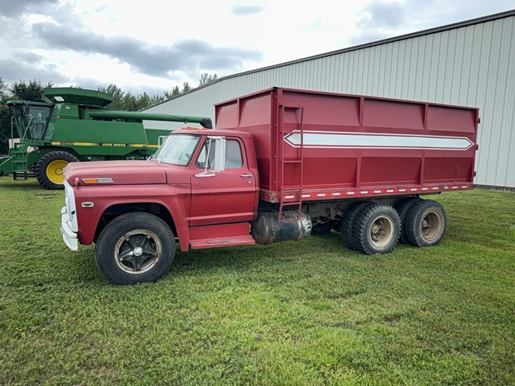 1971-ford-600-image-1