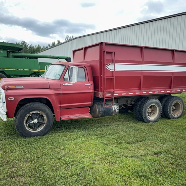 1971 FORD 600