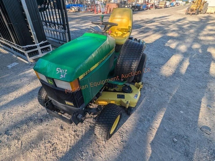 john-deere-425-image-1