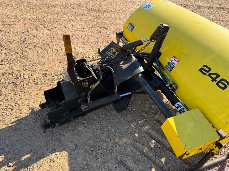 john-deere-246-image-8