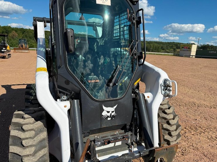 2020-bobcat-s76-image-15