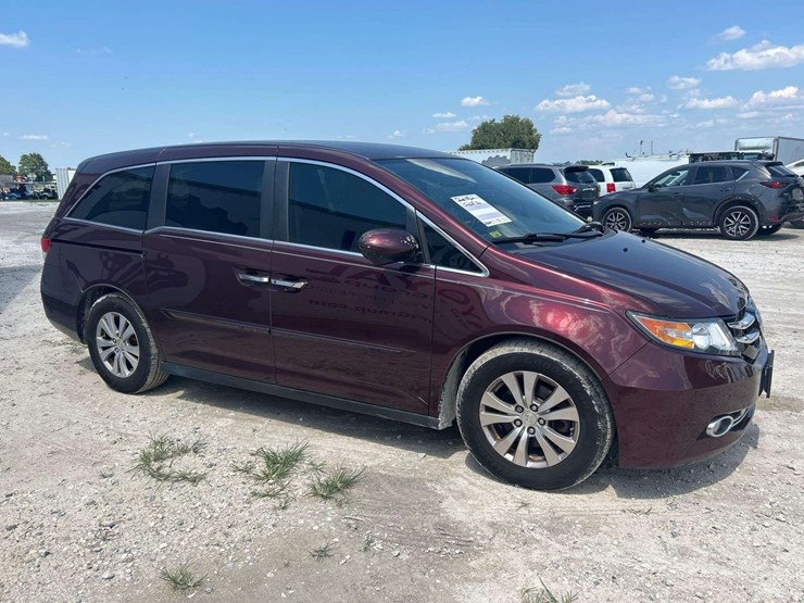 2015-honda-odyssey-image-2