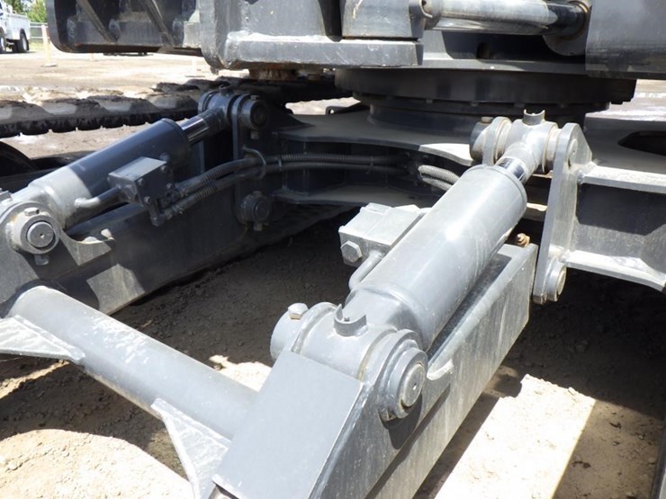 2021-doosan-dx85r-3-image-25