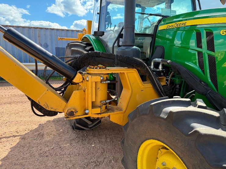 2017-john-deere-6120e-image-23