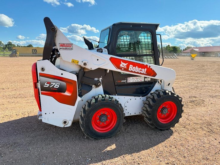 2020-bobcat-s76-image-4