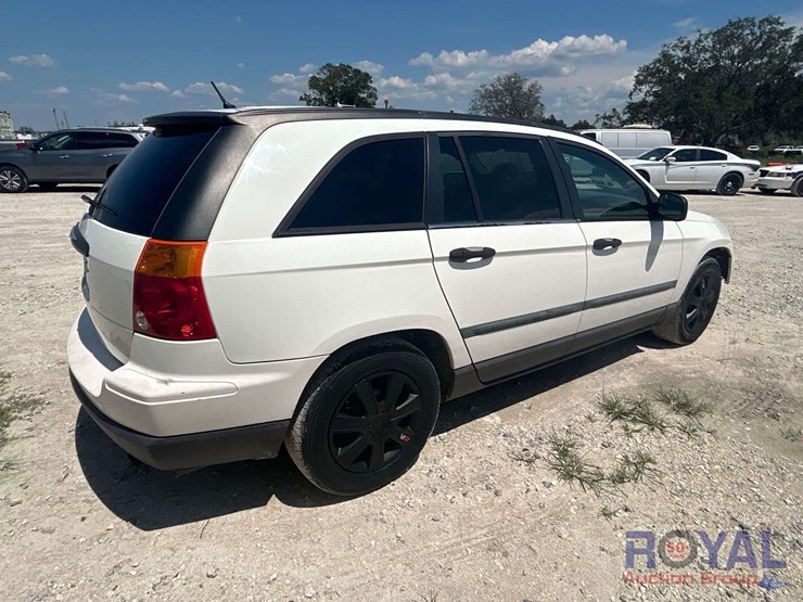 2007-chrysler-pacifica-image-3