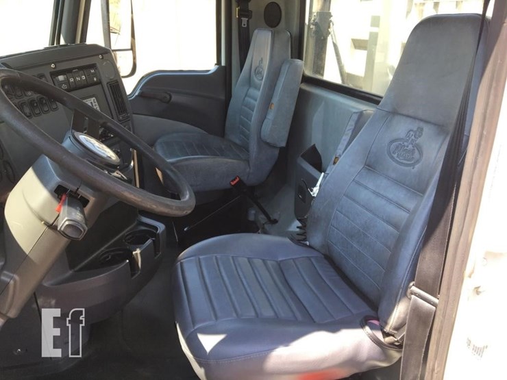 2018-mack-pinnacle-cxu613-image-8