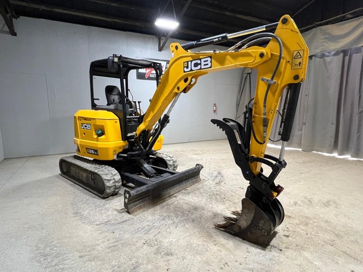 jcb-35z-1-image-7