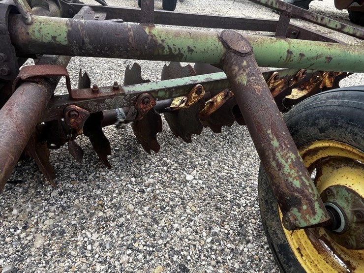 john-deere-14-image-15