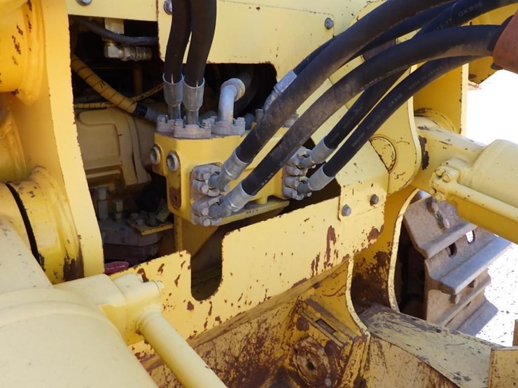2004-komatsu-d275ax-5-image-31
