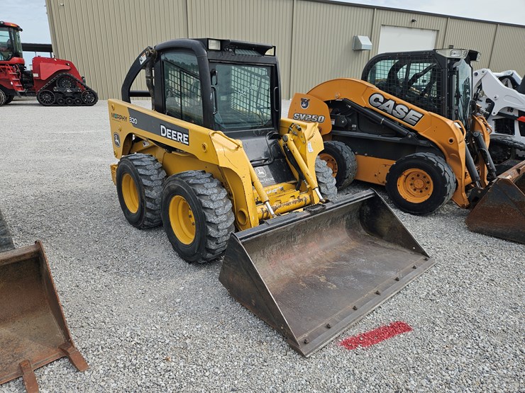 2005-john-deere-320-image-19