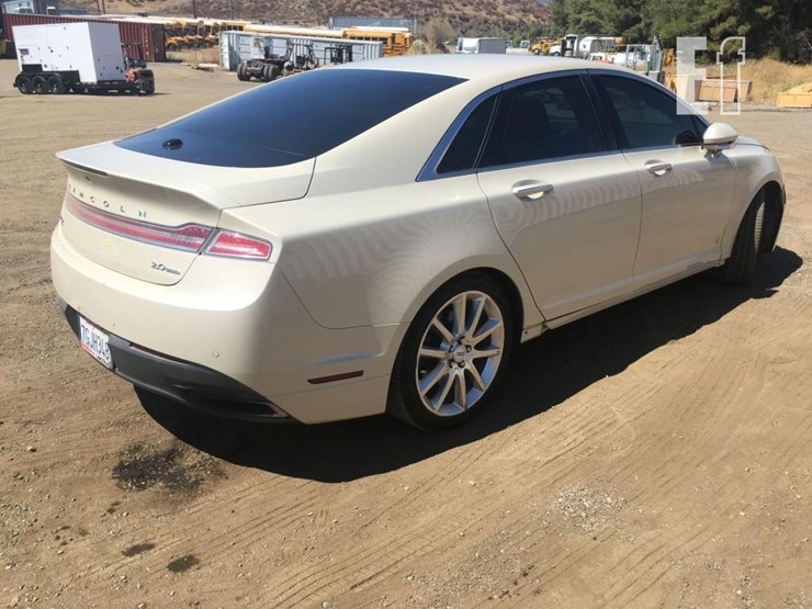 2014-lincoln-mkz-image-3