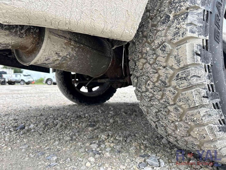 2013-gmc-yukon-image-22