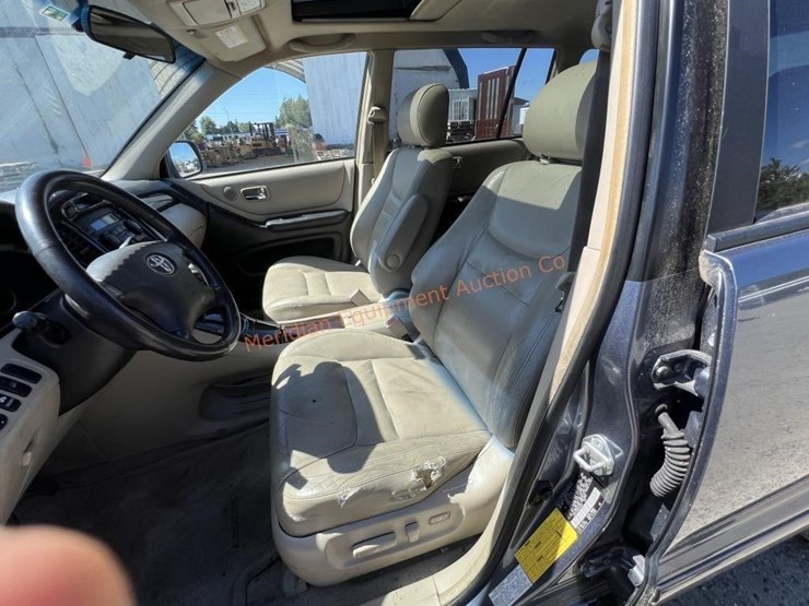 2003-toyota-highlander-image-23