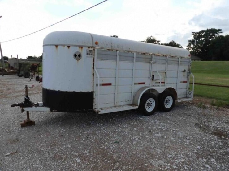 w-w-16'-livestock-trailer-image-3
