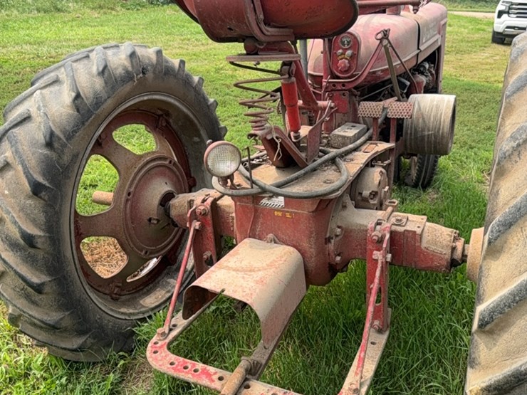 farmall-super-h-image-2