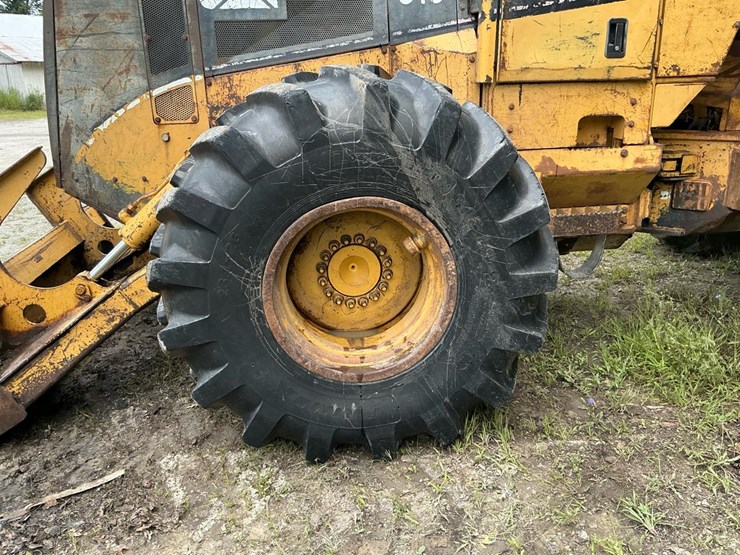caterpillar-515-image-25