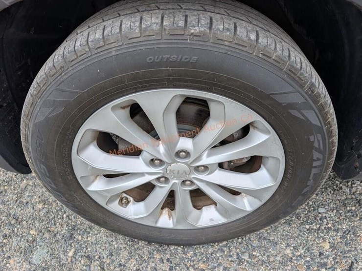 2014-kia-sorento-image-44