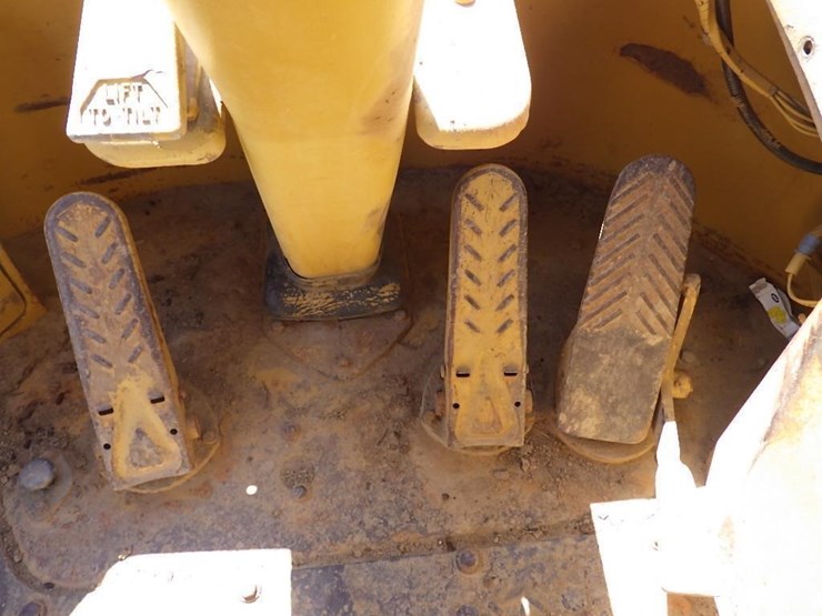 1986-caterpillar-825c-image-46