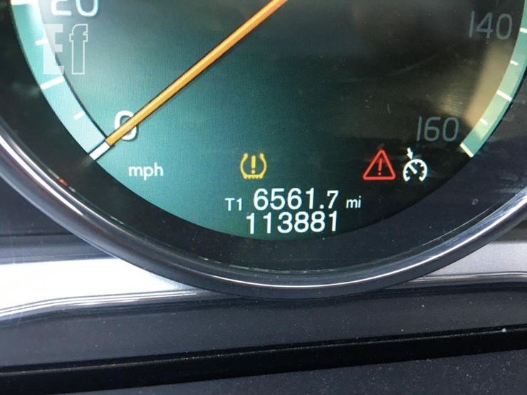 2014-volvo-s60-t5-image-5