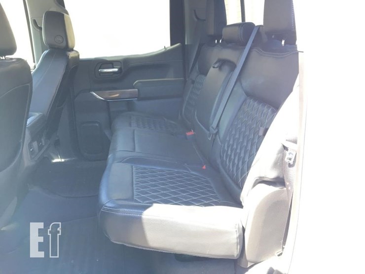 2019-chevrolet-silverado-image-9