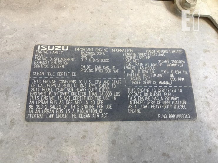2013-isuzu-nrr-image-10