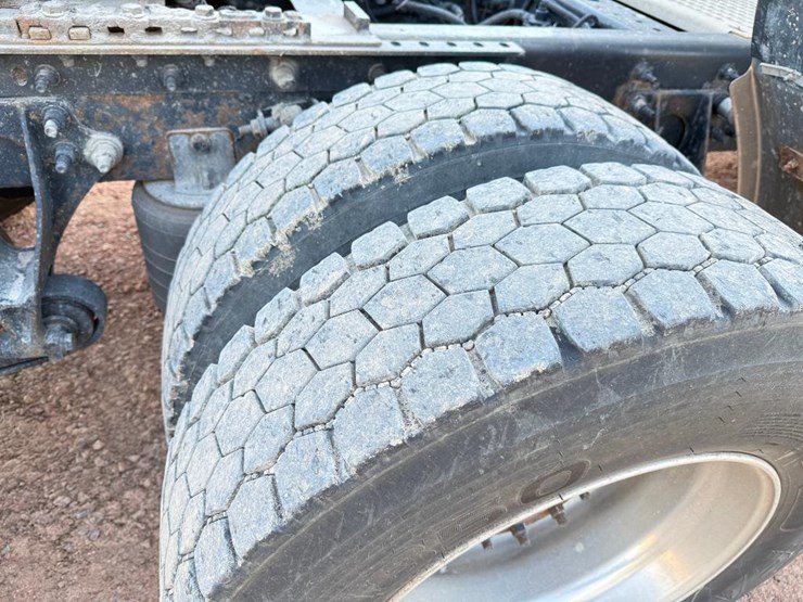 2015-international-prostar-image-9