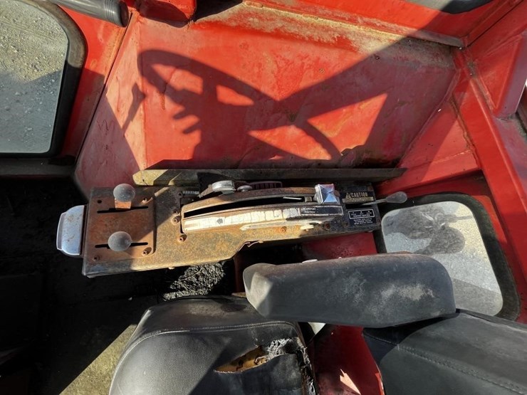 massey-ferguson-1105-image-19