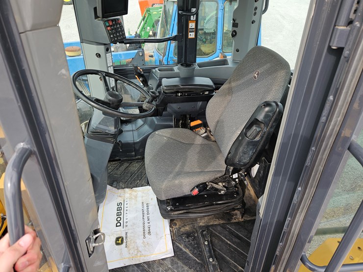 2021-deere-524p-image-10