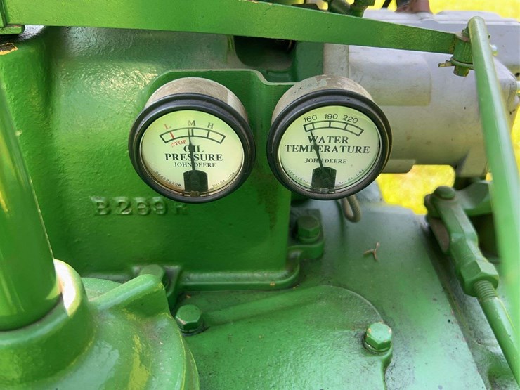 john-deere-model-b-image-50