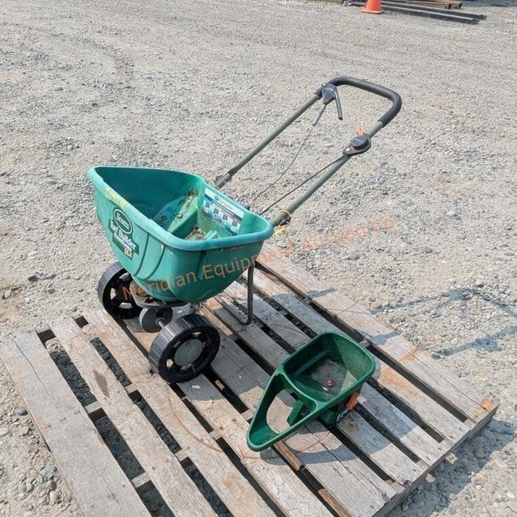Scott's Fertilizer Spreader