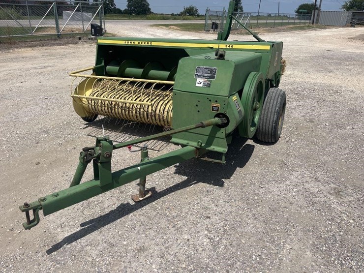 john-deere-346-image-1
