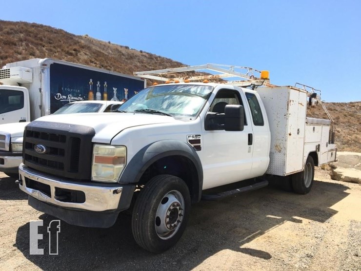 2008-ford-f550-xl-image-1