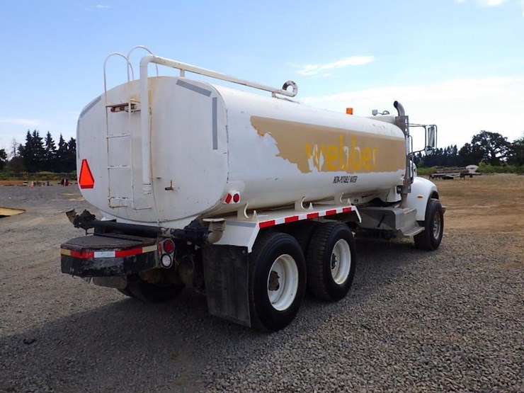 2016-peterbilt-348-image-4