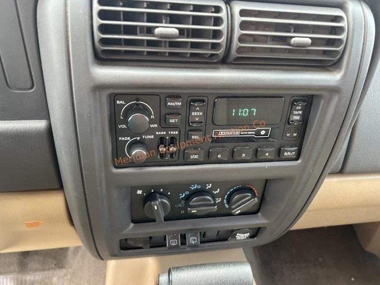 1999-jeep-cherokee-image-29